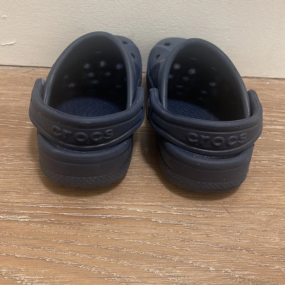Crocs - Picture 4 of 4